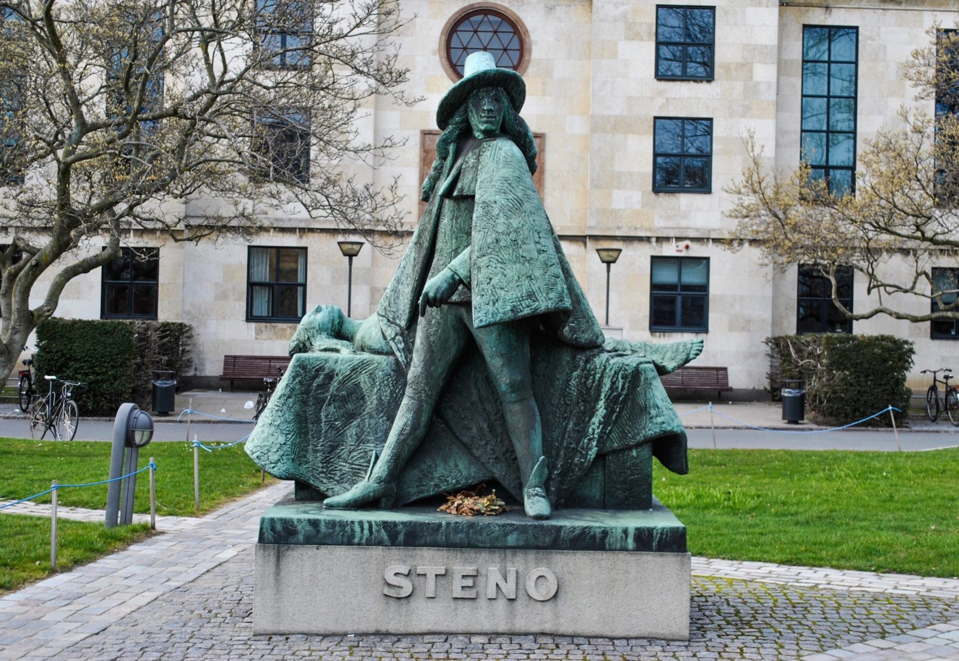 Niels Stensen's monument, Copenhagen (by Virginia Gregorio) - 02.jpg